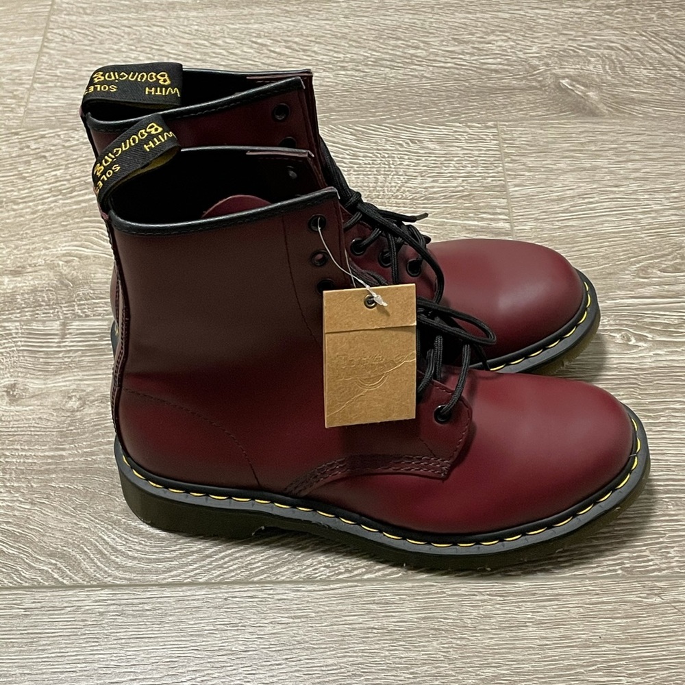 Doc Martens 1460 Classic Burgundy Brand new